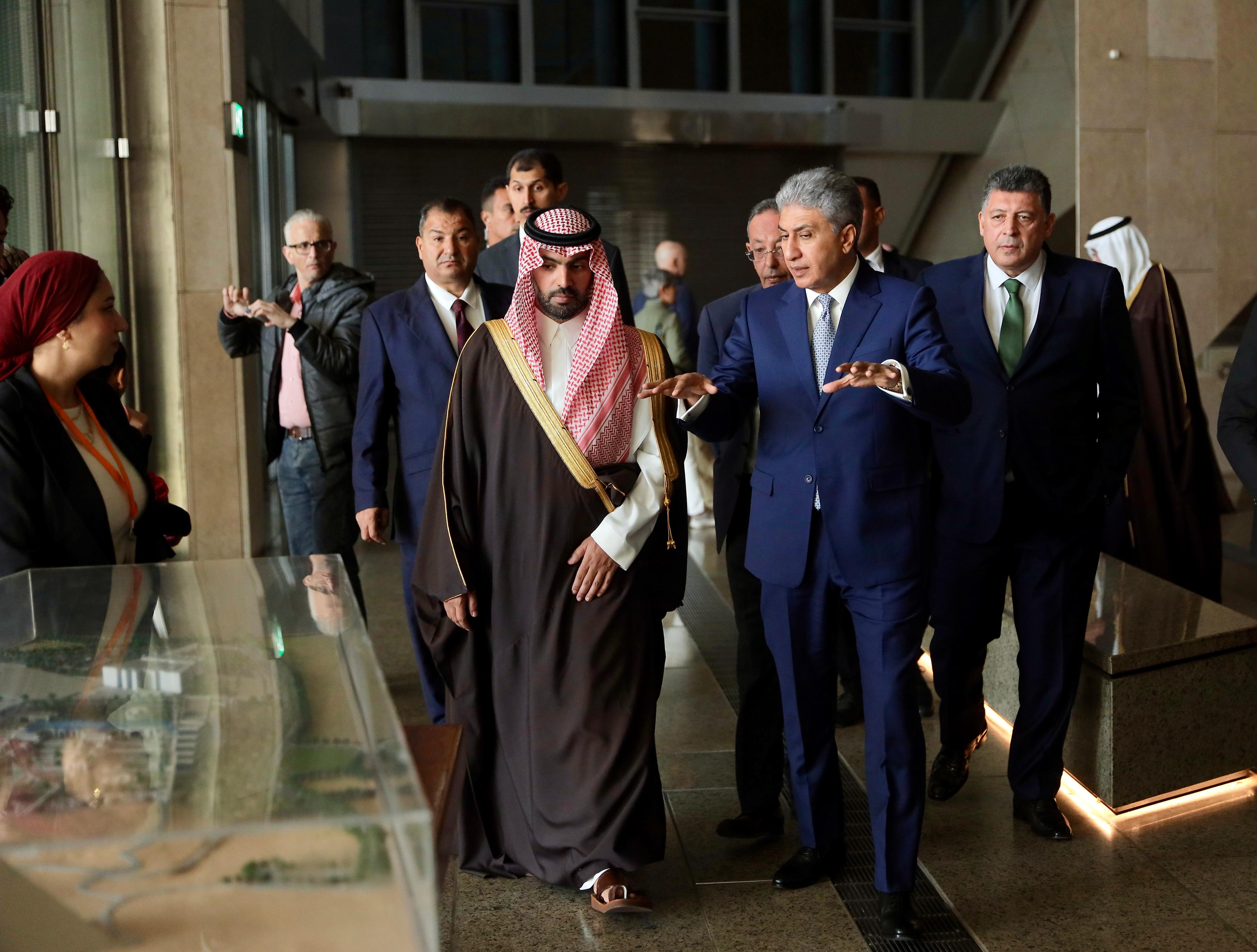 وزير السياحة والآثار يلتقي وزير الثقافة بالمملكة العربية السعودية والوفد المرافق له خلال زيارتهم الرسمية الحالية لمصر 